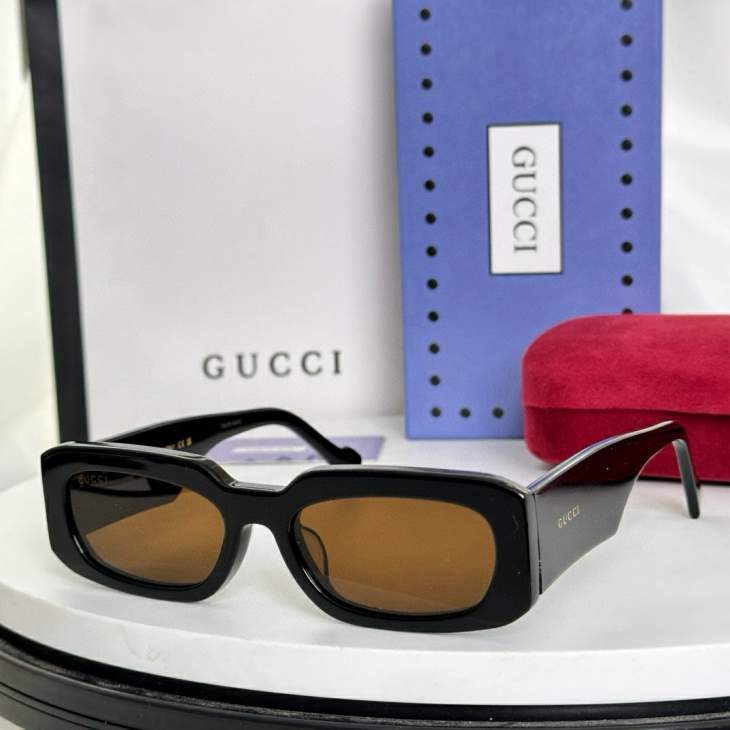 Picture of Gucci Sunglasses _SKUfw79398901fw